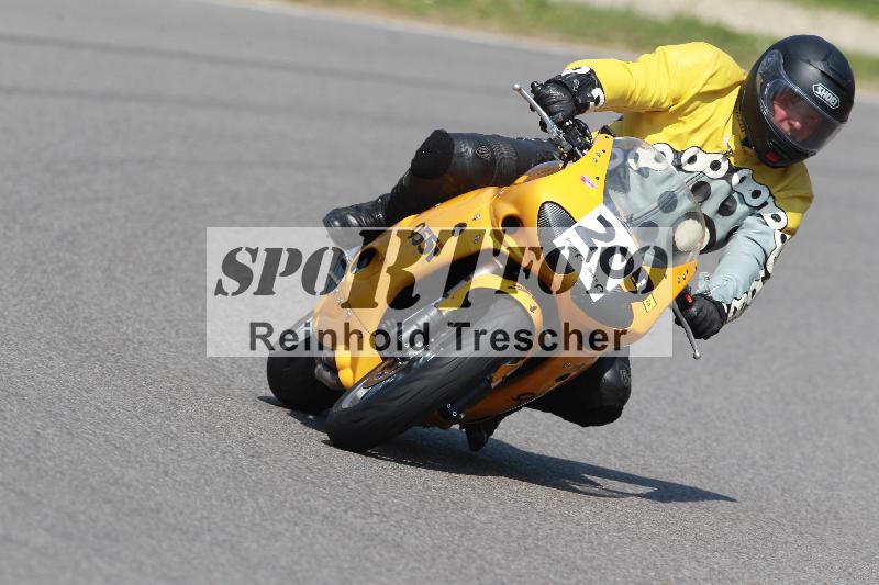 /Archiv-2022/12 22.04.2022 Discover the Bike ADR/Race 3/20